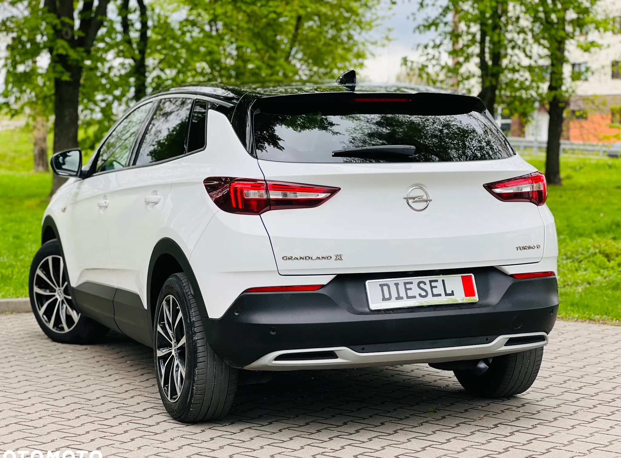 Opel Grandland X cena 63900 przebieg: 167533, rok produkcji 2017 z Siewierz małe 742